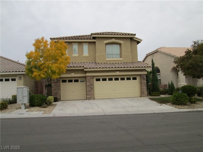 property at 421 Emerald Heights St