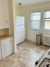 115 Putnam St, Unit 2 in Quincy, MA - Foto de edificio - Building Photo