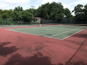 10047 Westpark Dr, Unit 46 in Houston, TX - Building Photo - Building Photo