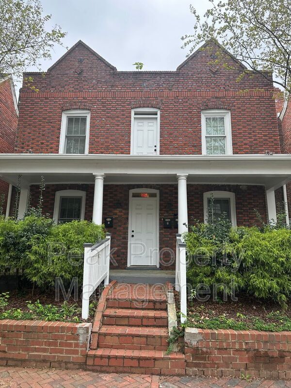 property at 2213 W Cary St