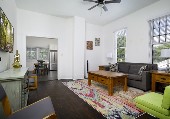 118 Delaware St in San Antonio, TX - Building Photo - Building Photo