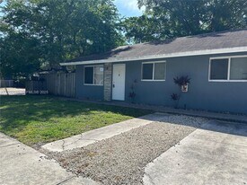 647 NW 3rd Ave in Fort Lauderdale, FL - Building Photo