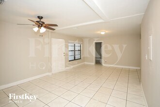 1155 NW 127th St in North Miami, FL - Building Photo - Building Photo