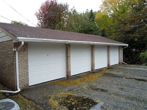 4328 W Bancroft St in Toledo, OH - Building Photo - Building Photo