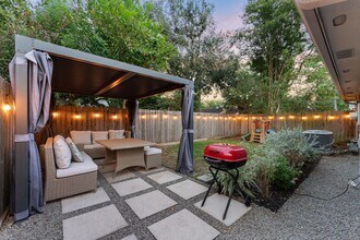 7764 Park Falls Dr in Houston, TX - Building Photo - Building Photo