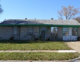 517 Davidson Dr in Garland, TX - Building Photo