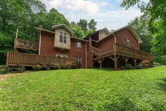 22 Indian Knob Rd in Asheville, NC - Building Photo - Building Photo