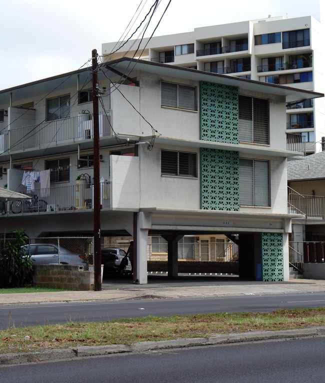 722 University Ave in Honolulu, HI - Building Photo - Building Photo