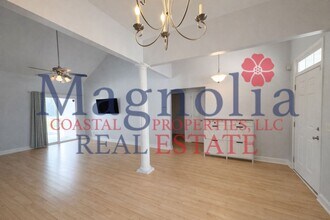 214 Scarlett Ln in Richmond Hill, GA - Building Photo - Building Photo