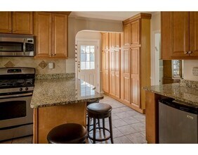 22 Embassy Rd, Unit 1 in Boston, MA - Building Photo - Building Photo