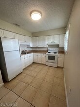 3325 Airport-Pulling Rd in Naples, FL - Building Photo - Building Photo