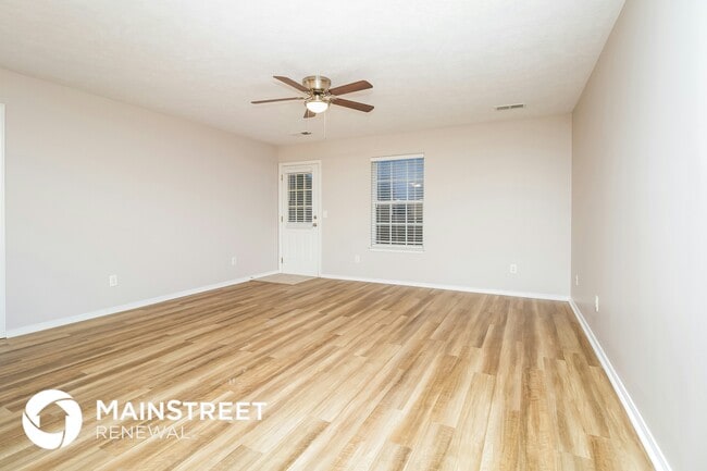 7218 Hidden Lake Dr in Fairview, TN - Foto de edificio - Building Photo