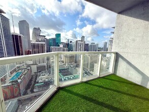 253 NE 2nd St in Miami, FL - Building Photo - Building Photo