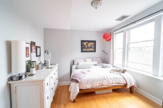 2751 N Whipple St in Chicago, IL - Building Photo - Building Photo