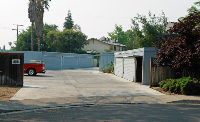 976 E Terrace Ave in Fresno, CA - Building Photo - Building Photo