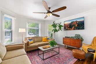 424 W Oak St in Fort Collins, CO - Foto de edificio - Building Photo