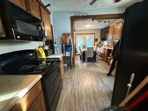 11 Forrest St in Winthrop, MA - Building Photo - Building Photo