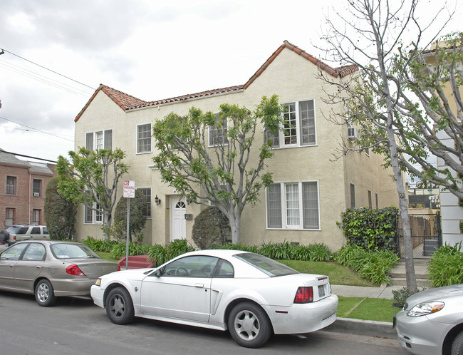 401 N. Orange Grove Avenue in Los Angeles, CA - Building Photo - Building Photo