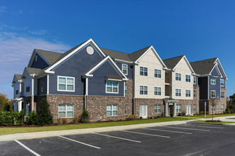 Gateway Pointe Apartment Homes in Warner Robins, GA - Foto de edificio - Building Photo