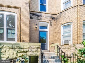 60 Q St NE in Washington, DC - Building Photo - Building Photo