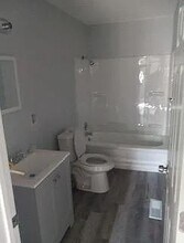 4663 E 177th St in Cleveland, OH - Building Photo - Building Photo