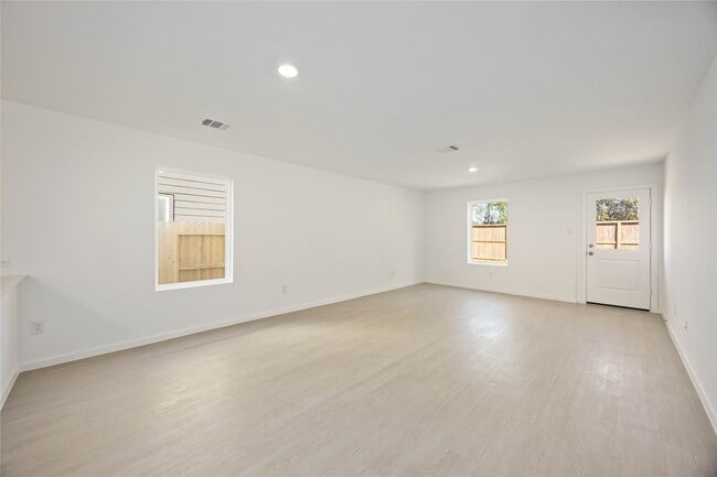 property at 905 Pertuso Ln