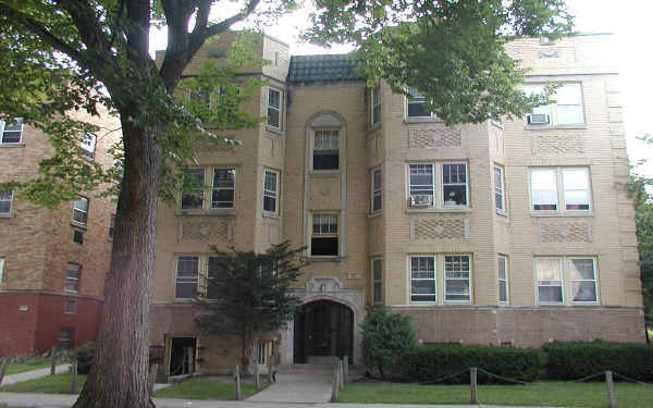 6527-6531 N Mozart St in Chicago, IL - Building Photo