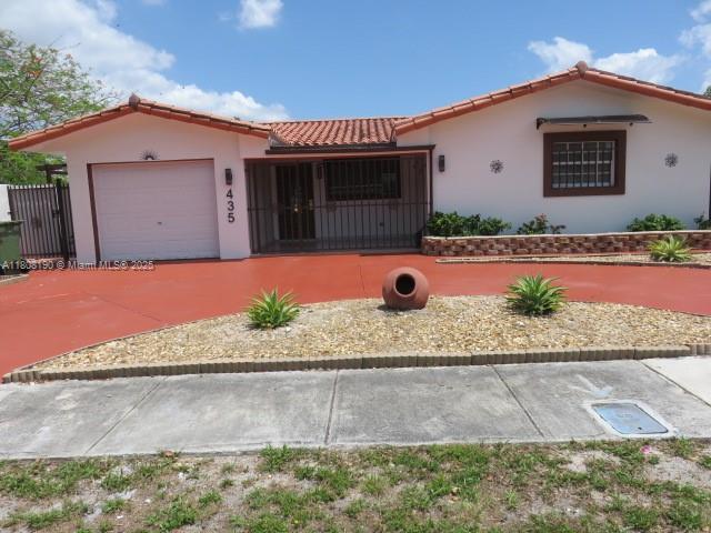 435 E 52nd St in Hialeah, FL - Building Photo - Building Photo