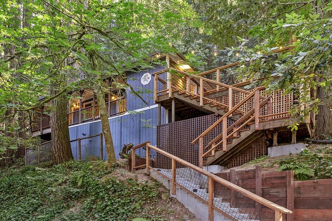 17930 Old Monte Rio Rd in Guerneville, CA - Building Photo