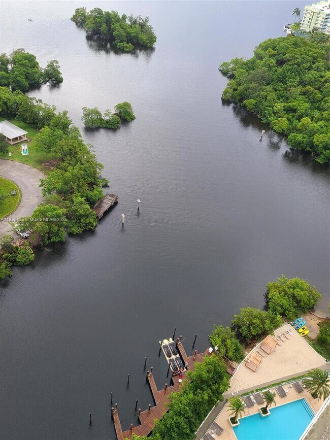 property at 16385 Biscayne Blvd