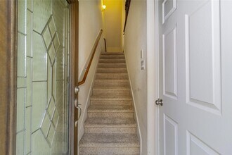 6363 Fairdale Ln in Houston, TX - Building Photo - Building Photo