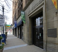 Conestoga Hall in Pittsburgh, PA - Foto de edificio - Building Photo