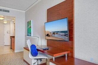 18001 Collins Ave in Sunny Isles Beach, FL - Building Photo - Building Photo