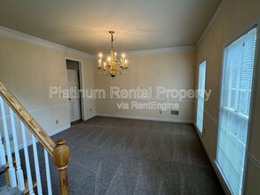 11670 Dunhill Pl Dr in Alpharetta, GA - Building Photo - Building Photo