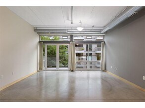 710 N 4th St in Minneapolis, MN - Building Photo - Building Photo