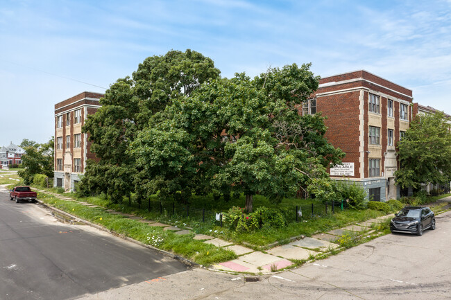 Field Apartments in Detroit, MI - Building Photo - Building Photo