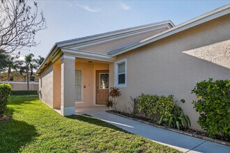 475 SW Talquin Ln in Port St. Lucie, FL - Building Photo - Building Photo