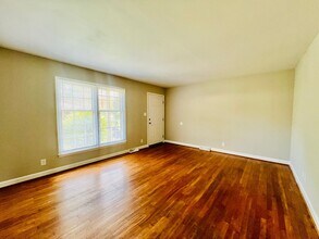 3821 Rosehaven Dr in Charlotte, NC - Building Photo - Building Photo