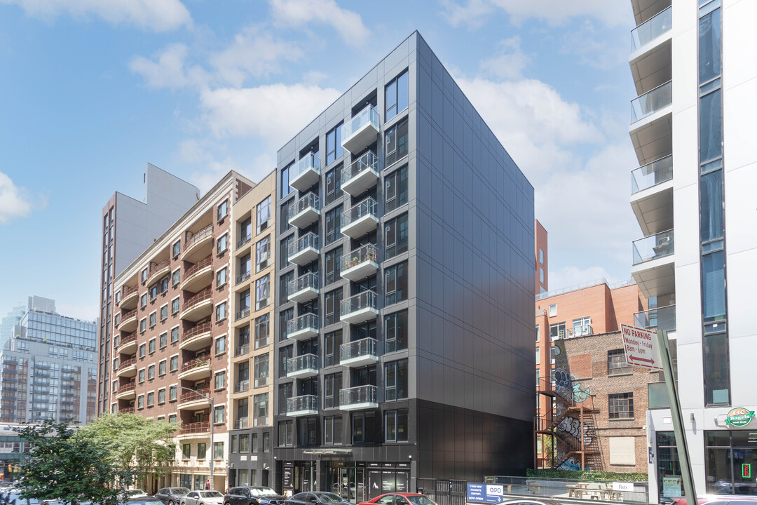 Nexus Lic in Long Island City, NY - Building Photo