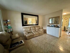 200 SW 11th St in Hallandale Beach, FL - Building Photo - Building Photo
