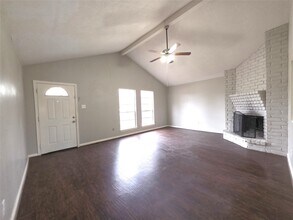 9814 Kiwi Ln in Conroe, TX - Building Photo - Building Photo