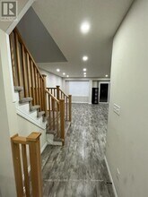 10 Harrison Dr in Cambridge, ON - Building Photo - Building Photo