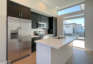 6060 E Baseline Rd in Mesa, AZ - Building Photo - Building Photo