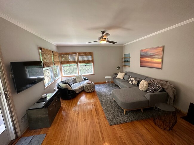 1234 Franklin St, Unit Frnt in Santa Monica, CA - Foto de edificio - Building Photo