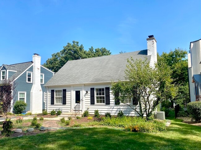 property at 537 N Washington St