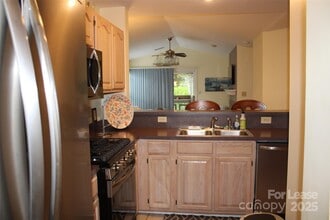 763 Southwest Dr in Davidson, NC - Building Photo - Building Photo