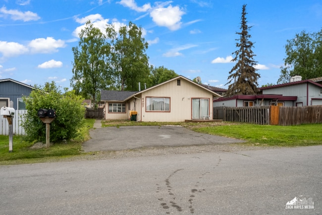 property at 4207 Hayes St