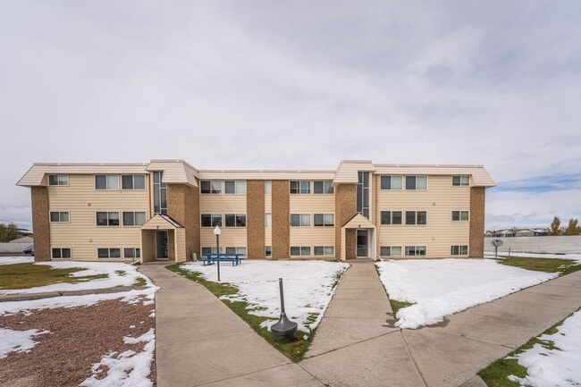University Heights (KC-AM) in Laramie, WY - Building Photo - Building Photo