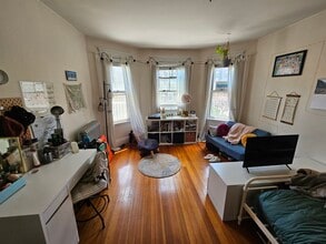 166 Kelton St, Unit 3 in Boston, MA - Building Photo - Building Photo