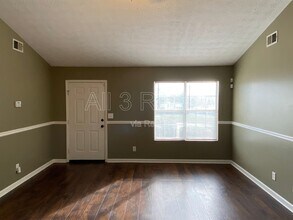 6153 Lauren Ln in Rex, GA - Building Photo - Building Photo